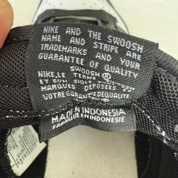 Size 7 Nike Dunk Low Panda Men's Colorblock Lace Up Black White Athletic Sneaker - Picture 9 of 10